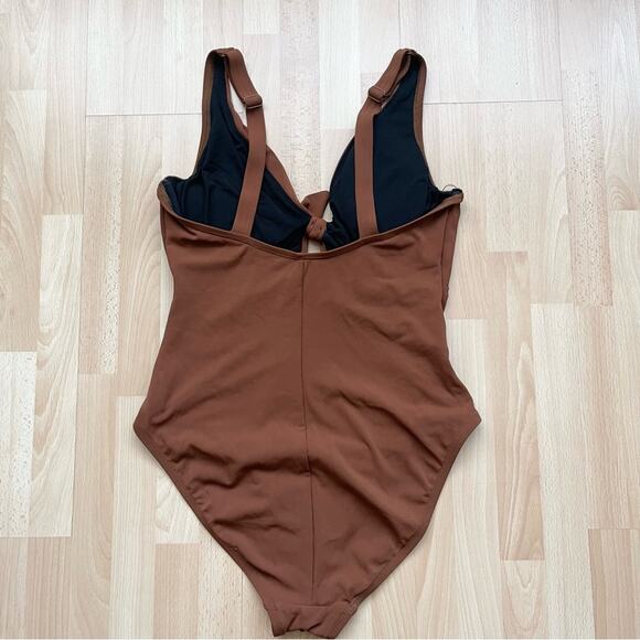 Robin Piccone Ava Plunge Underwired Brown One-Piece Swimsuit Woman size 12 Brown - Picture 5 of 9